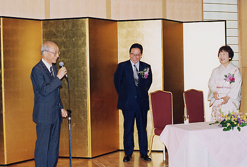1-5-04.jpg (45504 oCg)